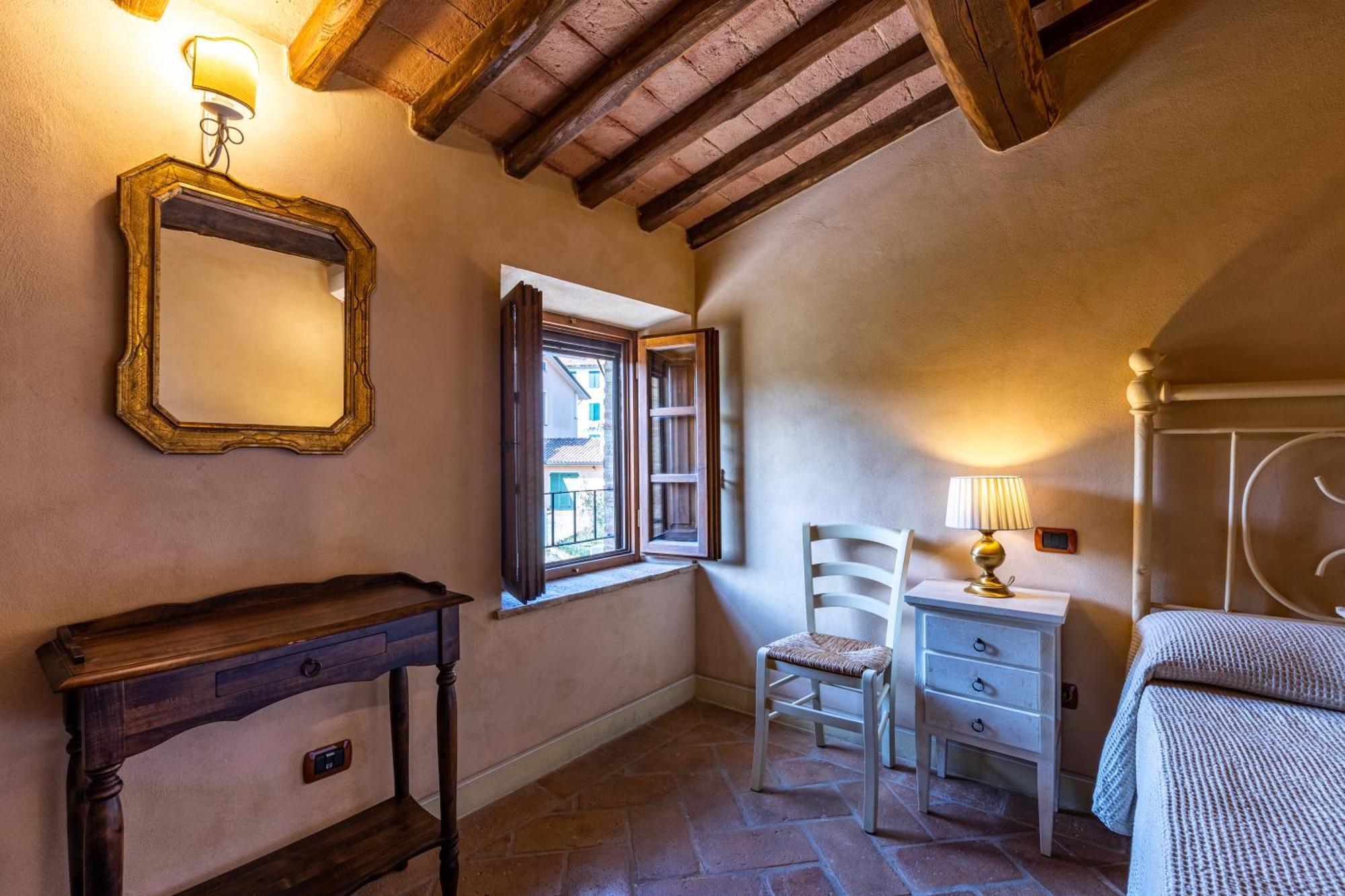 La Terrazza Chianni Exterior foto